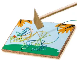 Hammer & Som Braet - String Art